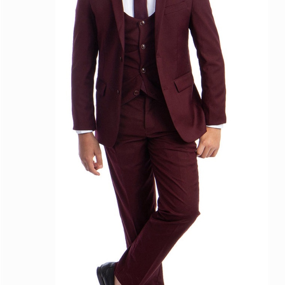 “Noah” Perry Ellis Kids Burgundy Suit Set